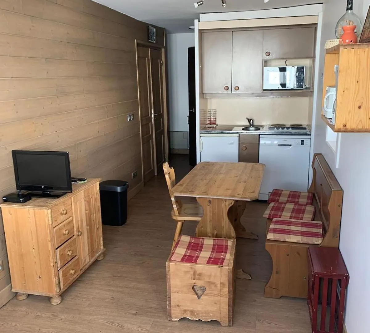 Ski In Ski Out Apartment Val Thorens